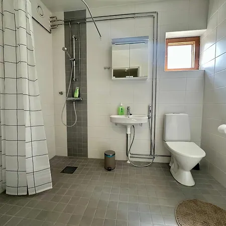 Cozy Near The Center With Parking Apartament